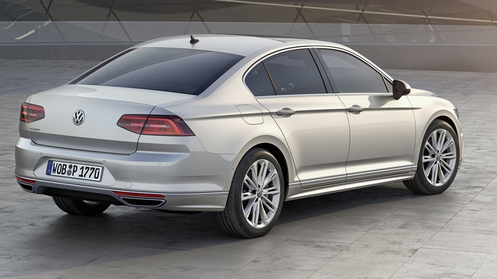 Volkswagen_Passat Sedan_380 TSI R-Line Performance