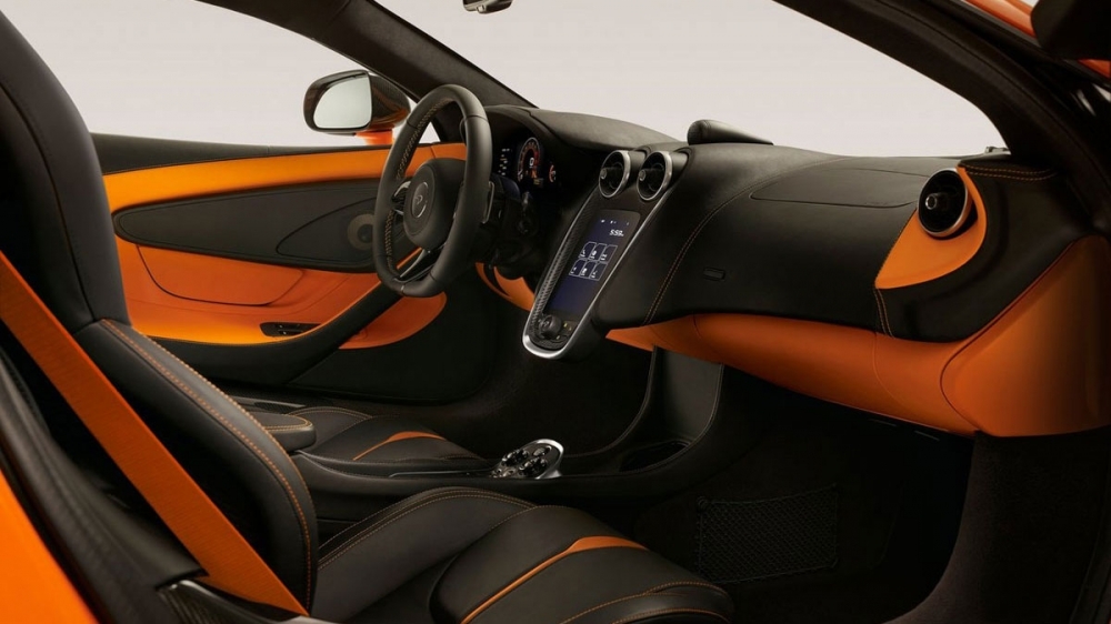 McLaren_540 C_V8