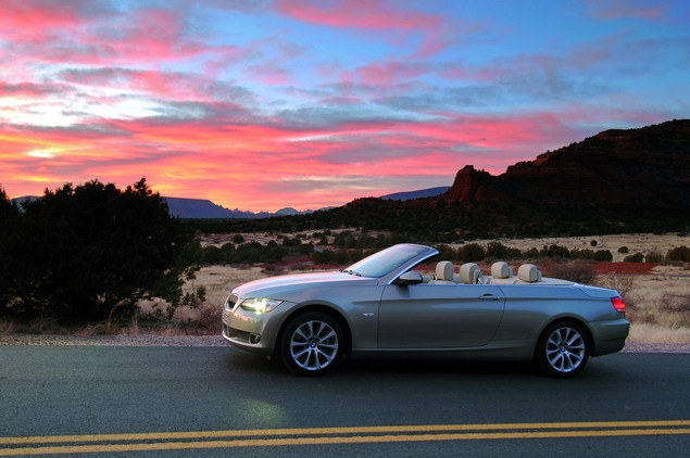 BMW_3 Series Convertible_320i