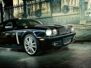 Jaguar_XJ6_3.0