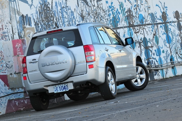 Suzuki_Grand Vitara JP_2.4