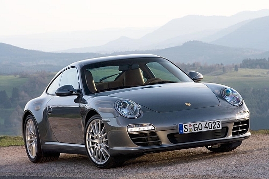 Porsche_911 Carrera 4_Coupe