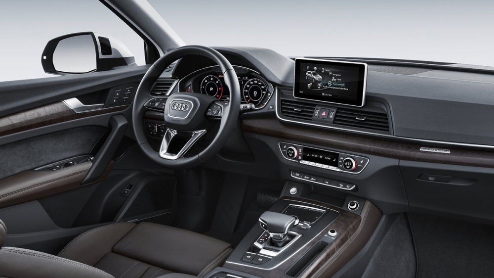 Audi_Q5(NEW)_45 TFSI quattro  Premium