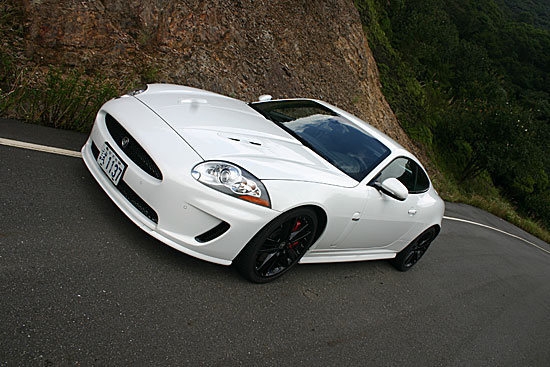 Jaguar_XKR_5.0 V8 SC Dynamic Speed & Black