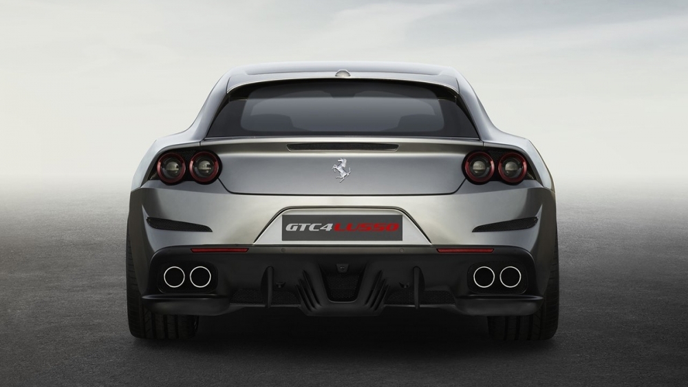 Ferrari_GTC4 Lusso_V12