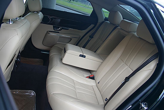 Jaguar_XJ_3.0 SuperV6 LWB Premium