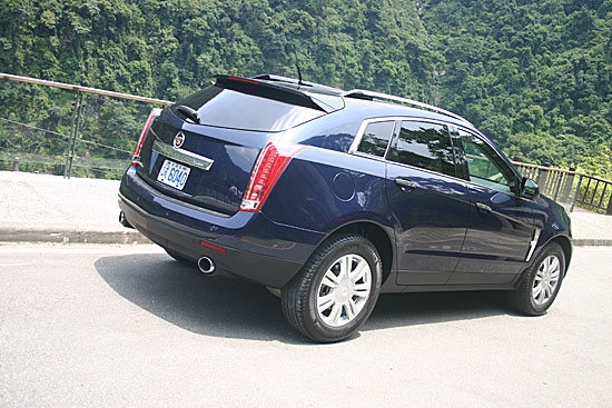 Cadillac_SRX_3.0 Elegance