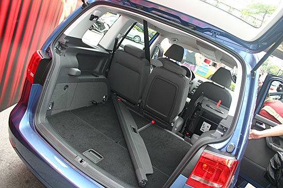 Volkswagen_Touran_1.4 TSI