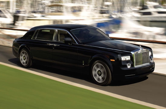 Rolls-Royce_Phantom_6.75 V12 EWB