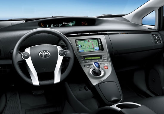 Toyota_Prius_1.8 G-Grade