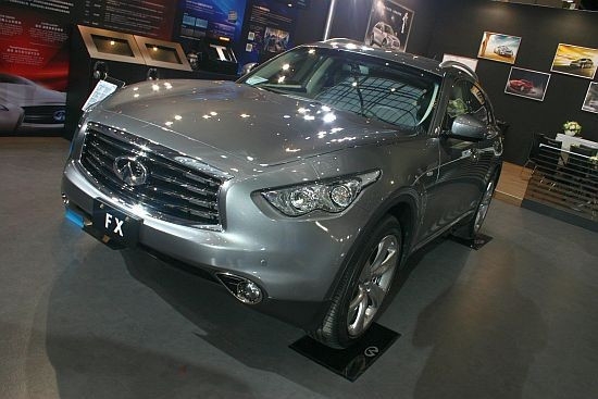 Infiniti_FX_50