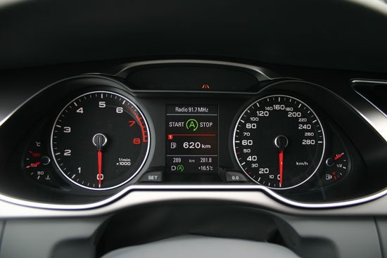 Audi_A4 Sedan_1.8 TFSI