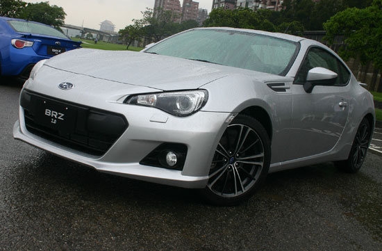 Subaru_BRZ_2.0 6AT