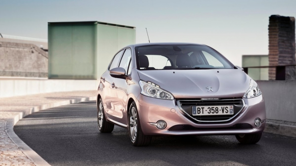 Peugeot_208_1.6 e-HDi Active