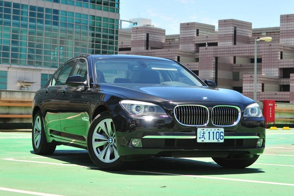 BMW_7 Series_730d