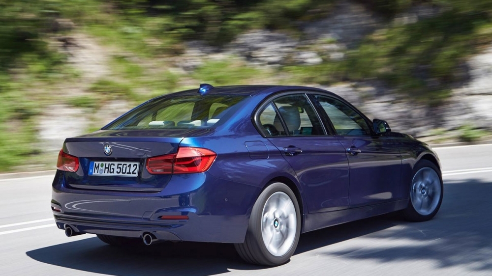 BMW_3-Series Sedan_318d