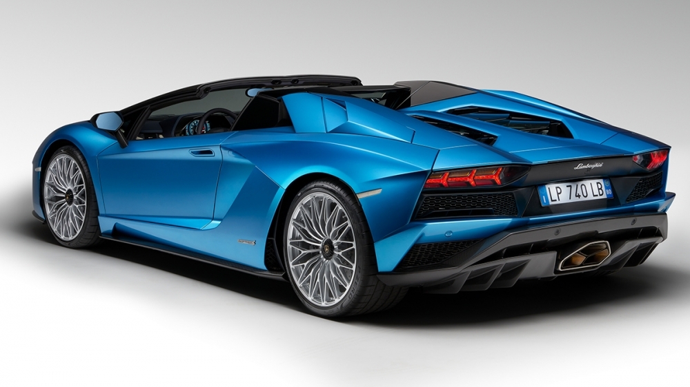 2019 Lamborghini Aventador S Roadster V12