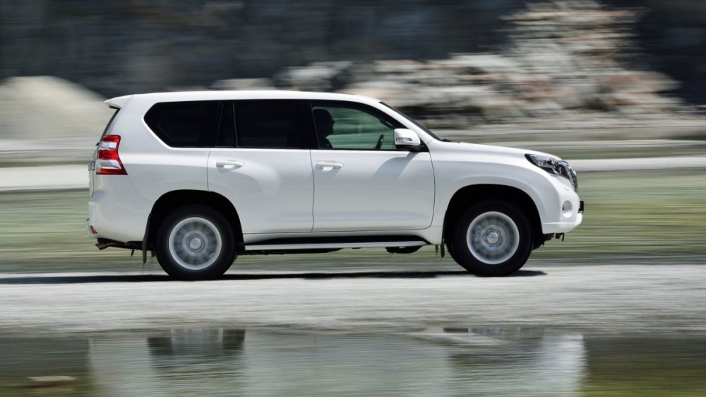 Toyota_Land Cruiser_Prado 4.0 VX