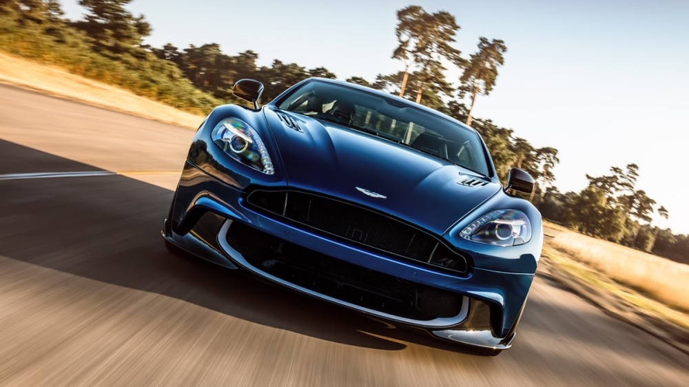 Aston Martin_Vanquish_S 6.0 V12