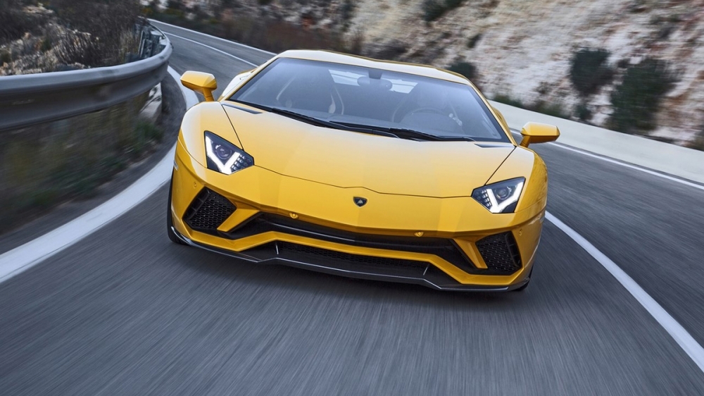 Lamborghini_Aventador S Coupe_V12