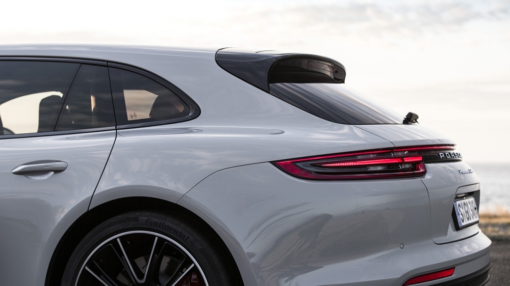 2020 Porsche Panamera Sport Turismo Turbo