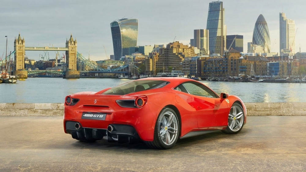 Ferrari_488 GTB_V8