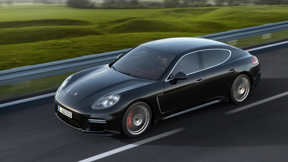 Porsche_Panamera_Turbo