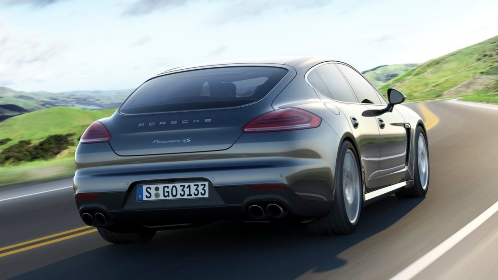 Porsche_Panamera_4S