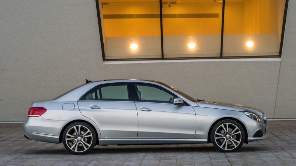 M-Benz_E-Class Sedan_E220 BlueTEC Avantgarde