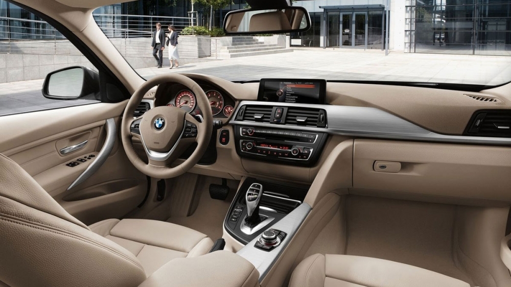 BMW_3-Series Touring_320i Sport