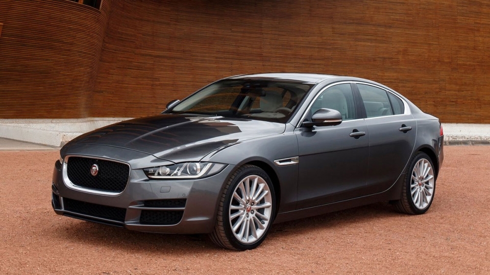 Jaguar_XE_Prestige 20d