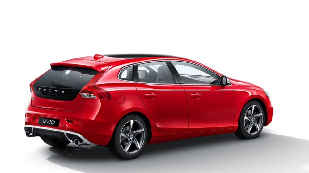 Volvo_V40_D4 R-Design