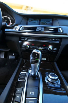 BMW_7 Series_730d