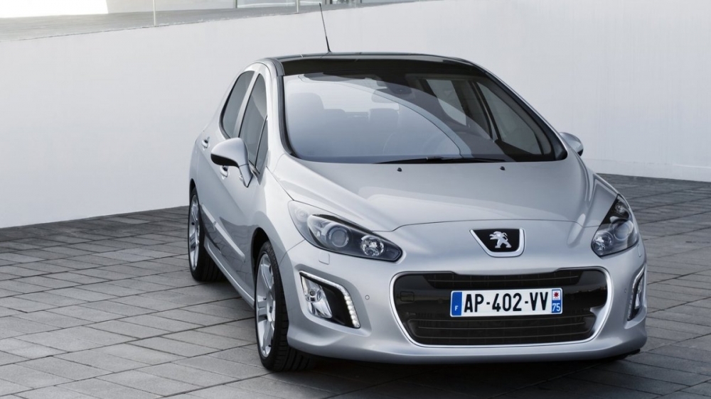 Peugeot_308_1.6 e-HDi Classic