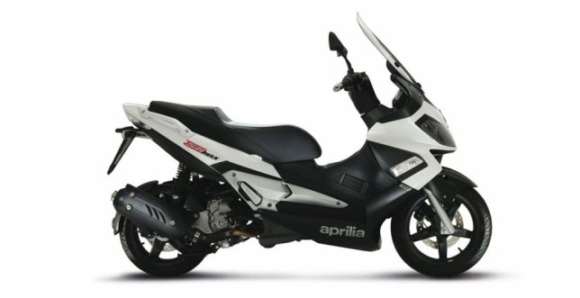 2015 Aprilia SR Max 300