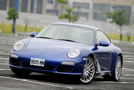 2010 Porsche 911 Carrera Coupe