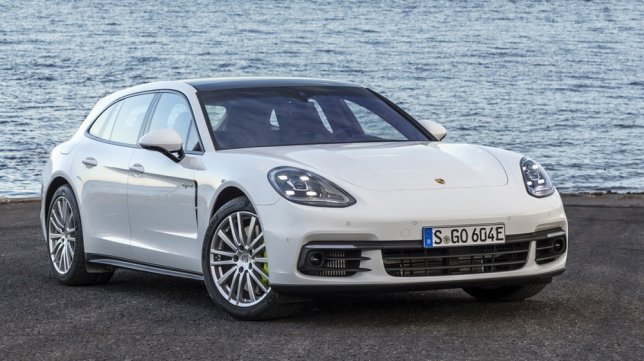 2019 Porsche Panamera Sport Turismo 4 E-Hybrid