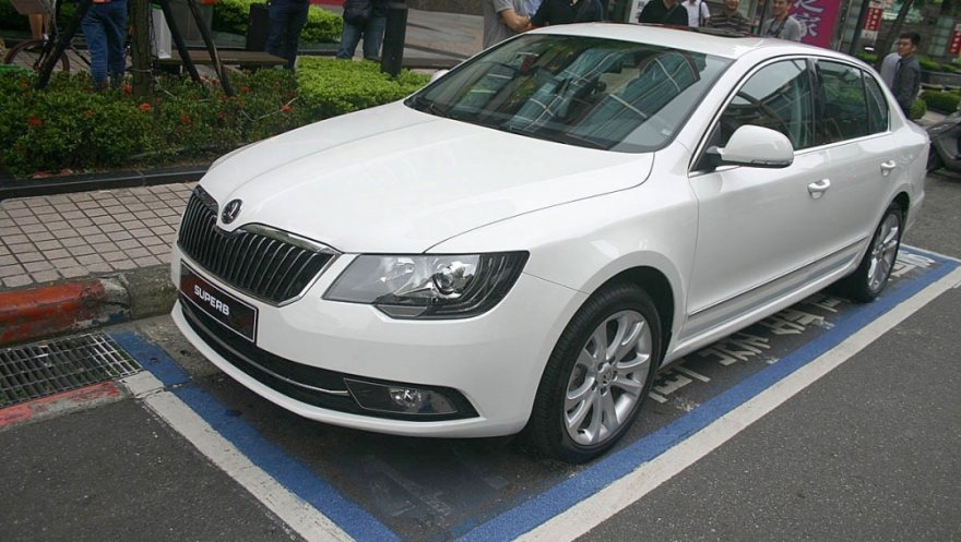 2014 Skoda Superb Sedan 2.0 TDI