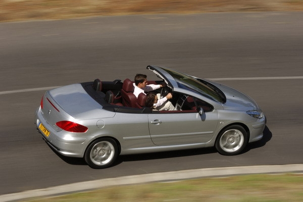 2008 Peugeot 307 CC 2