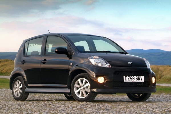 2009 Daihatsu Sirion