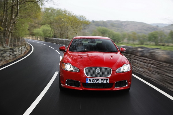 2010 Jaguar XF R 5.0 V8