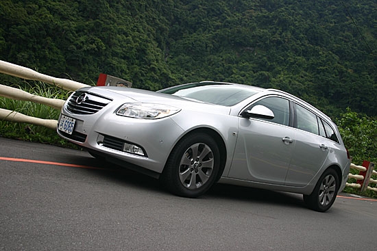 2011 Opel Insignia Sports Tourer