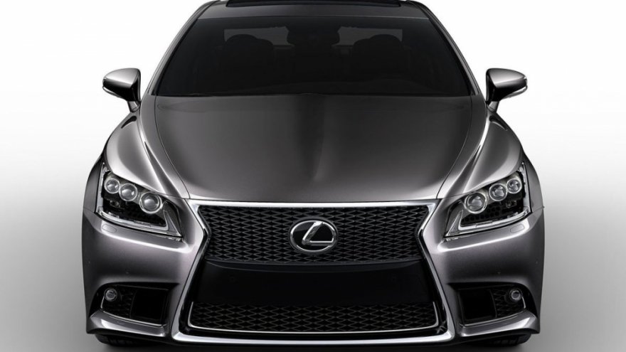 2016 Lexus LS 600h F-Sport