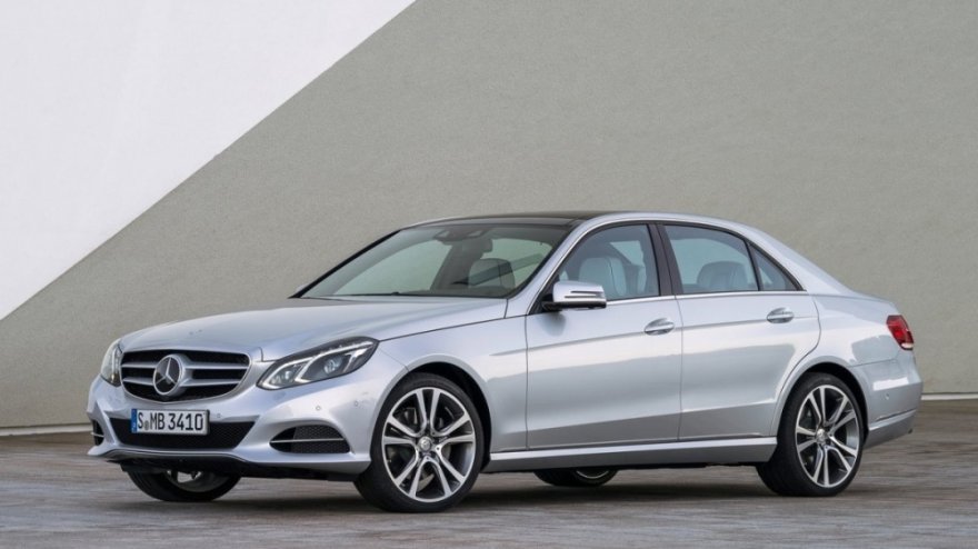 2015 M-Benz E-Class Sedan E300 BlueTEC Hybrid Avantgarde